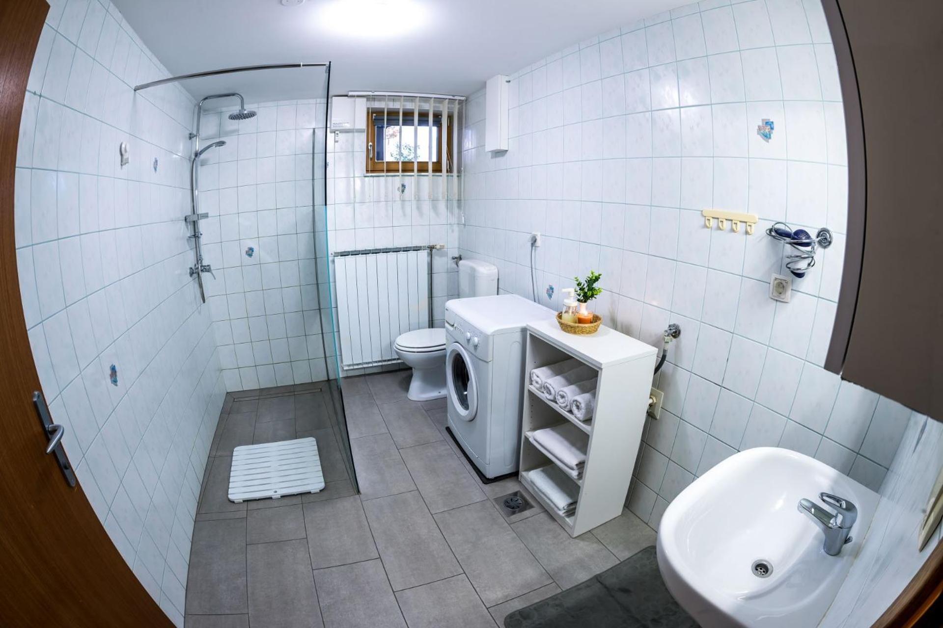 Zimzeleni Apartments Zrece Bagian luar foto