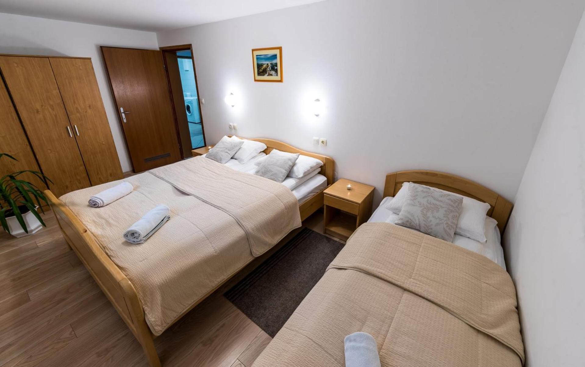 Zimzeleni Apartments Zrece Bagian luar foto
