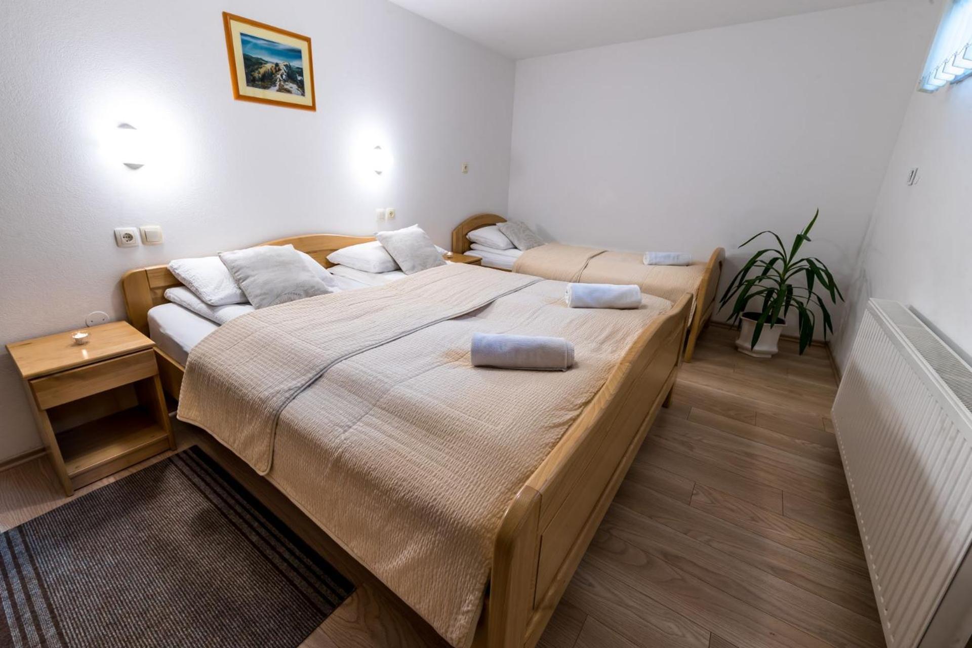 Zimzeleni Apartments Zrece Bagian luar foto