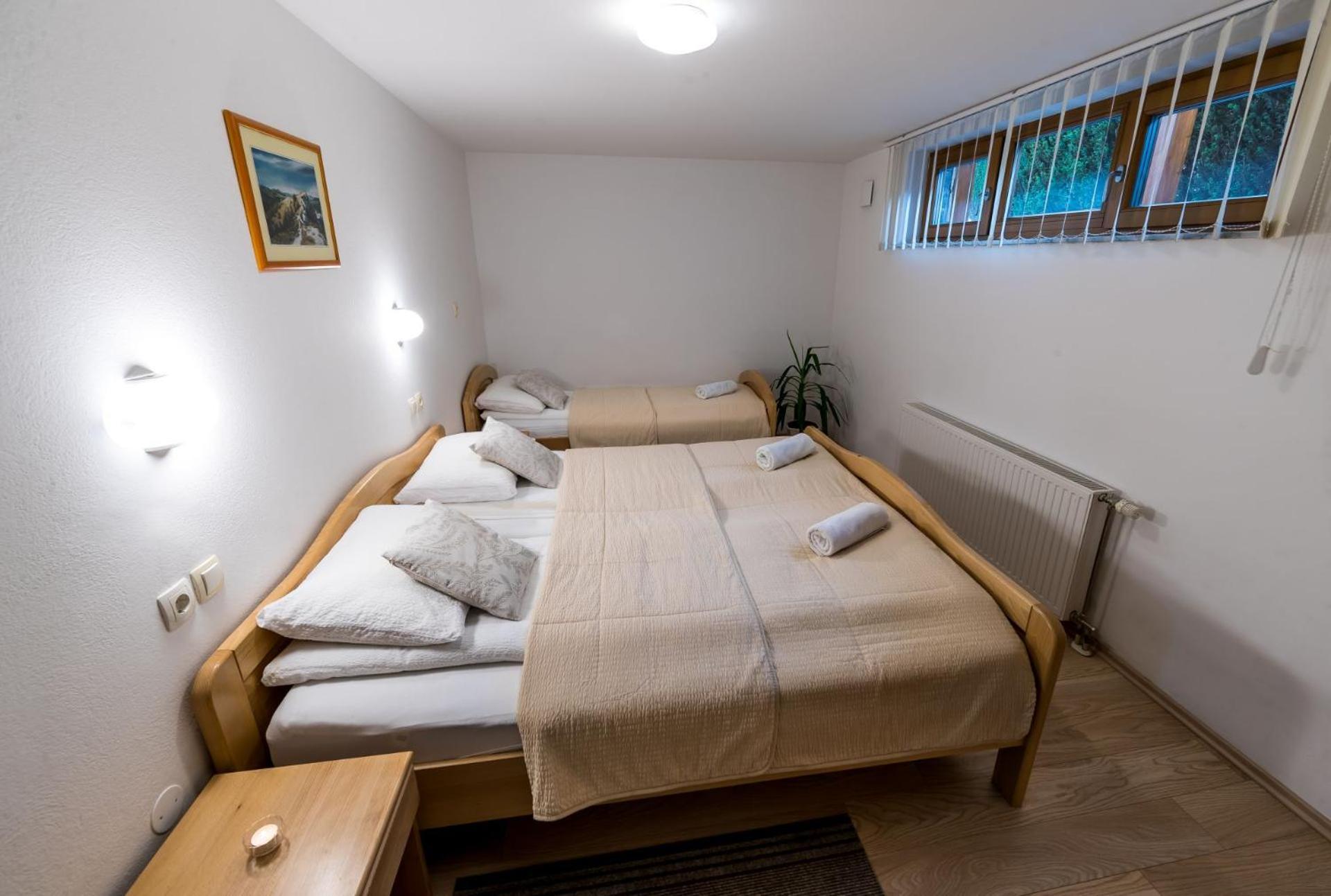 Zimzeleni Apartments Zrece Bagian luar foto