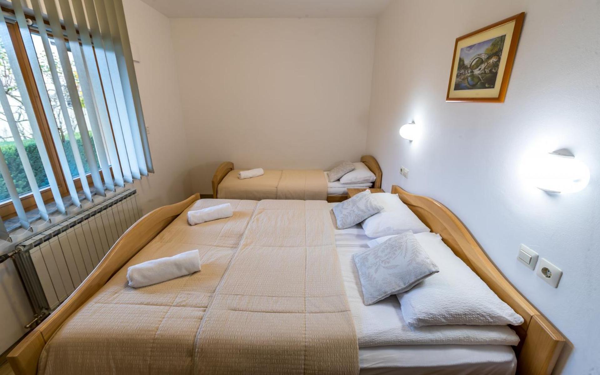Zimzeleni Apartments Zrece Bagian luar foto