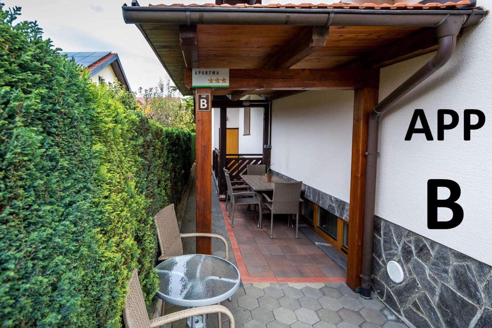 Zimzeleni Apartments Zrece Bagian luar foto