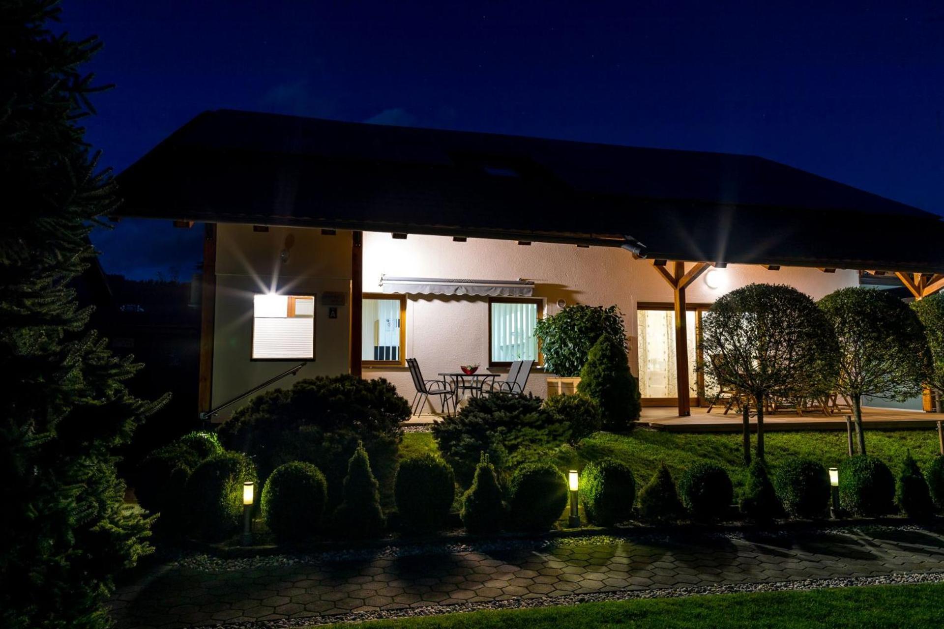 Zimzeleni Apartments Zrece Bagian luar foto